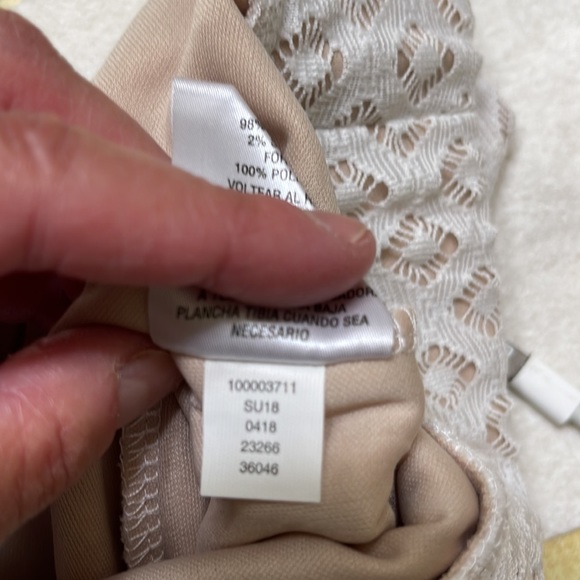 Thalia Sodi White Tiered and Lace Skirt with Beige Lining- Size S- elegant - Picture 9 of 9